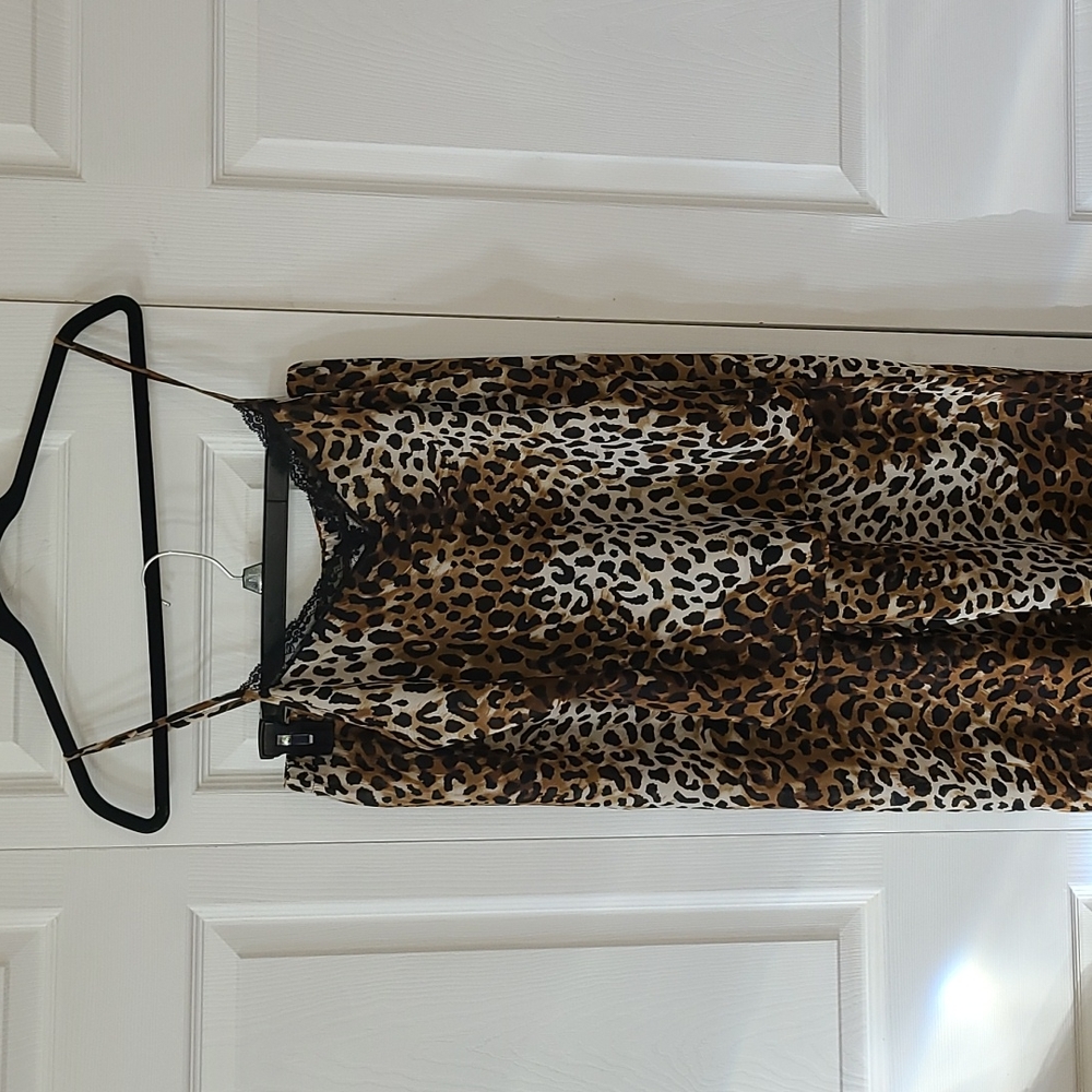 3 piece leopard print lingerie (L)